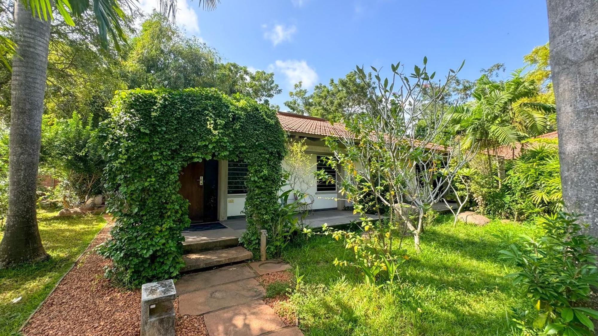Temple Tree Retreat Bed & Breakfast Auroville Exterior photo